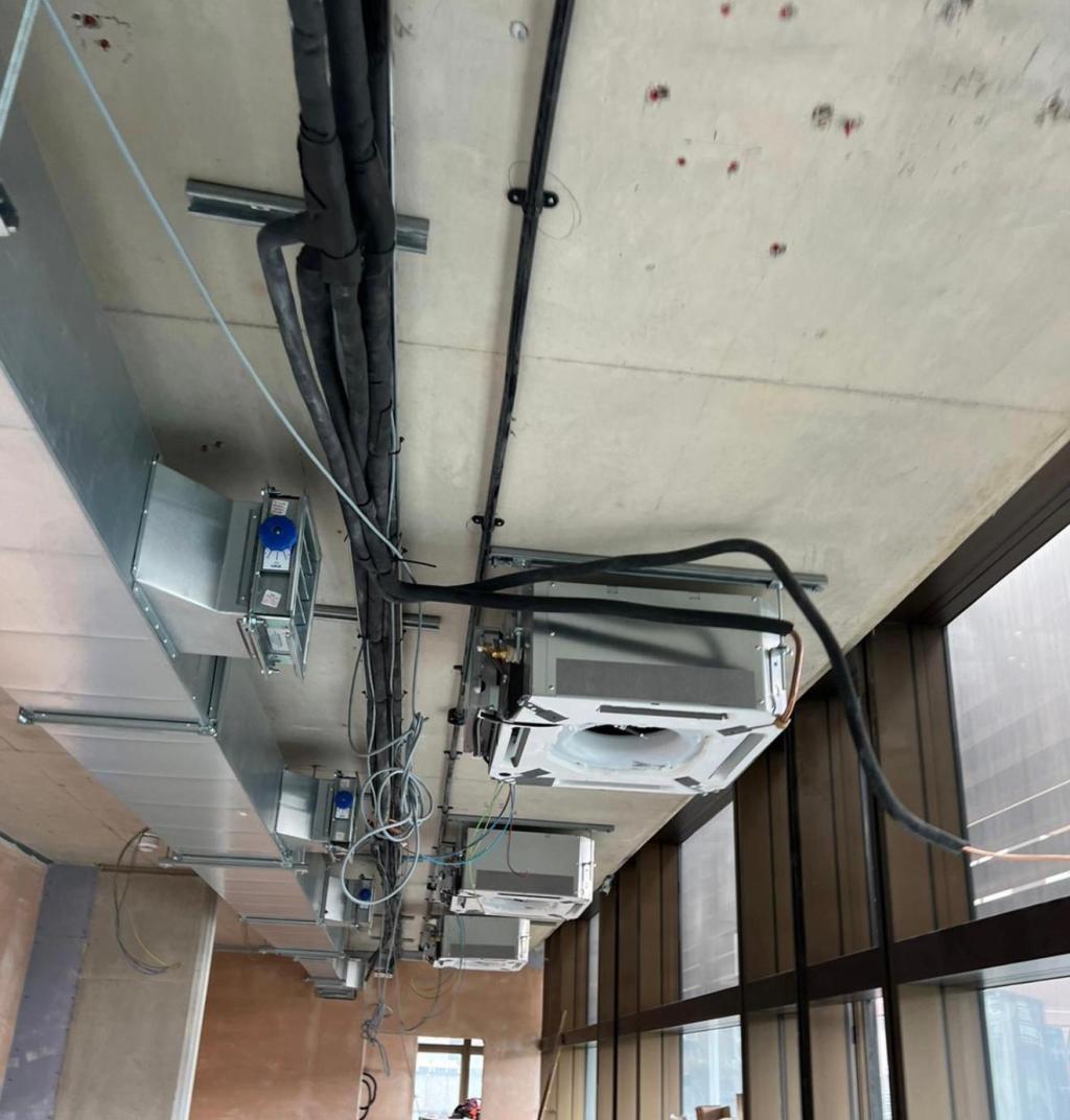 Beat the Heat: 5 Surprising Factors to Choose the Best Office AC